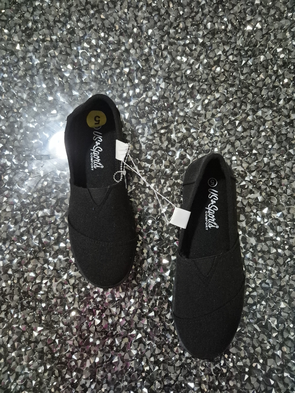 Girls Slip-On Casual Shoes in Black